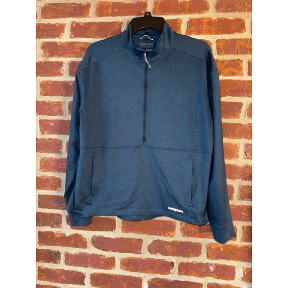 Patagonia Tops - Patagonia women’s Pack out blue 1/2 zip pullover medium